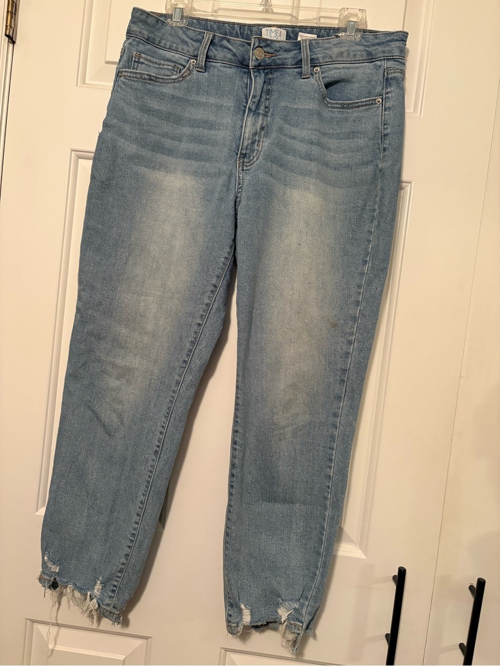 Time and Tru Light Blue Ankle Crop Jeans